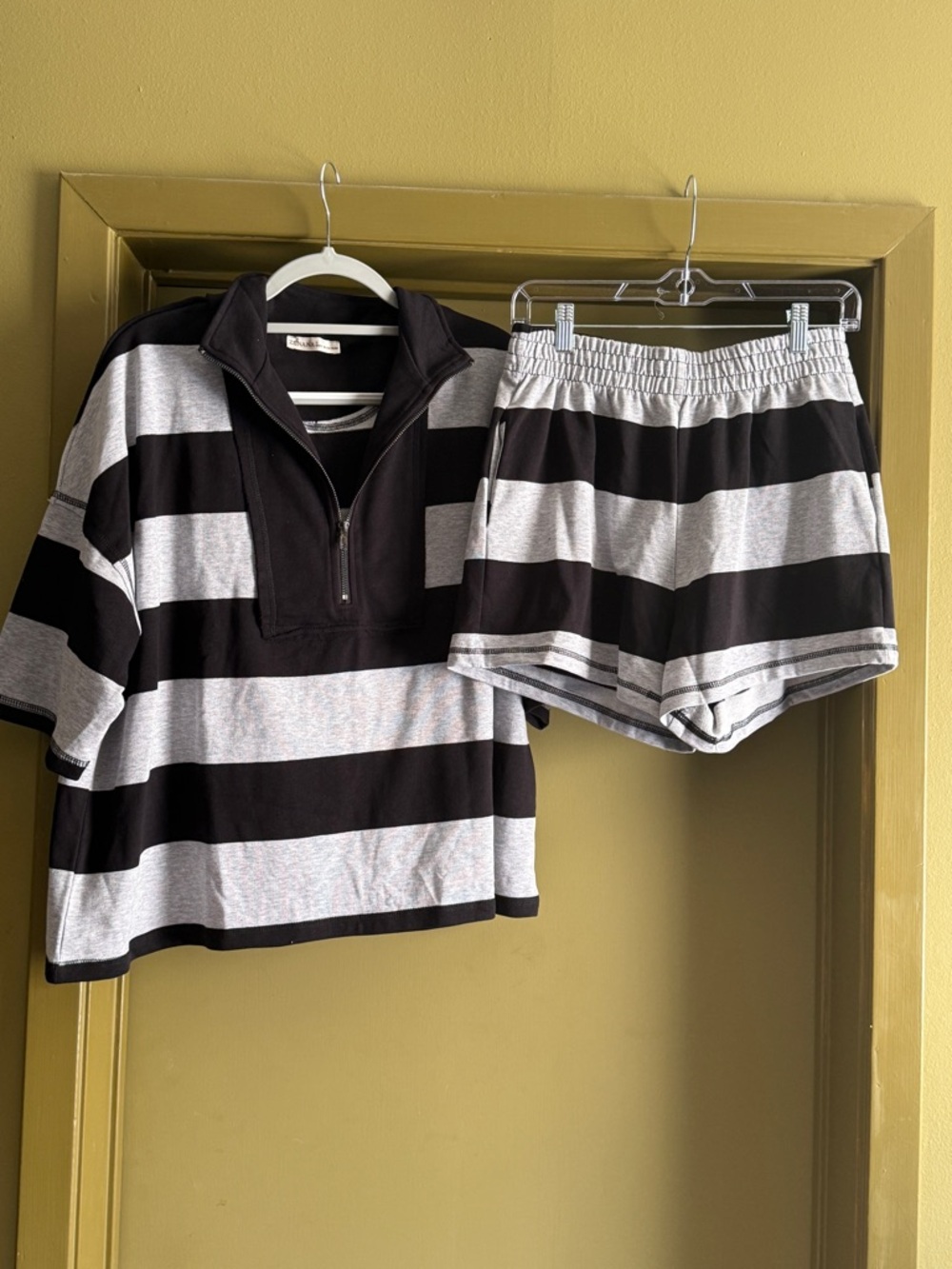 Zenana Outfitters Black and Gray Striped Pullover Top & Shorts Set PTP 27